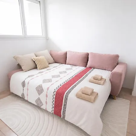 Le Nid Rose Choletais 6 Personnes Centre-ville Lägenhet